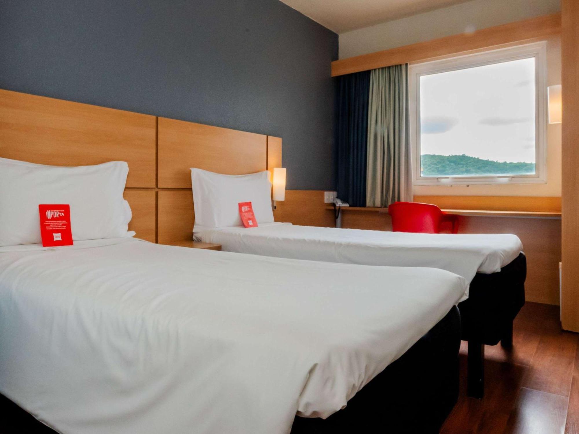 Ibis Joinville Exterior foto